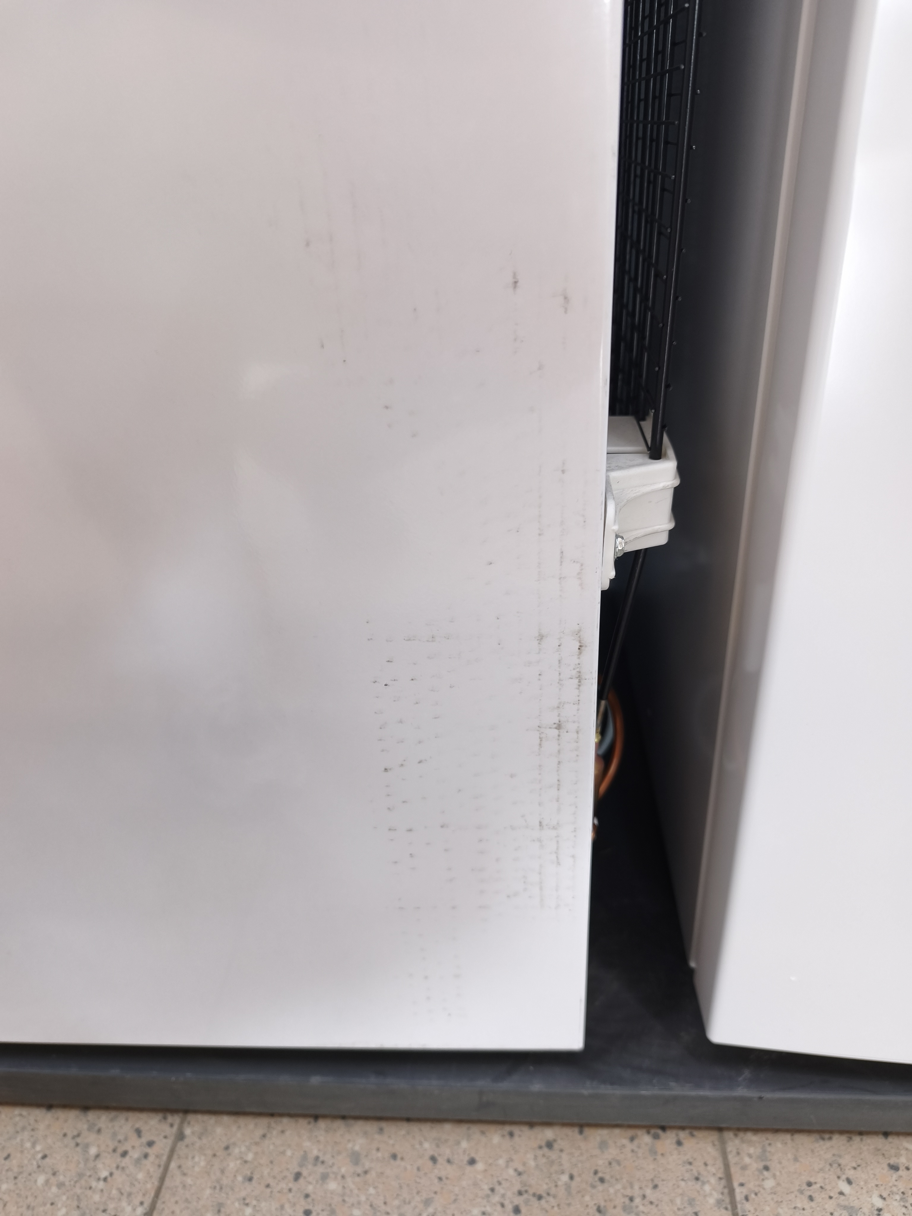 Уцінка * Холодильник Beko RCSA 240 K 20 W фото №2