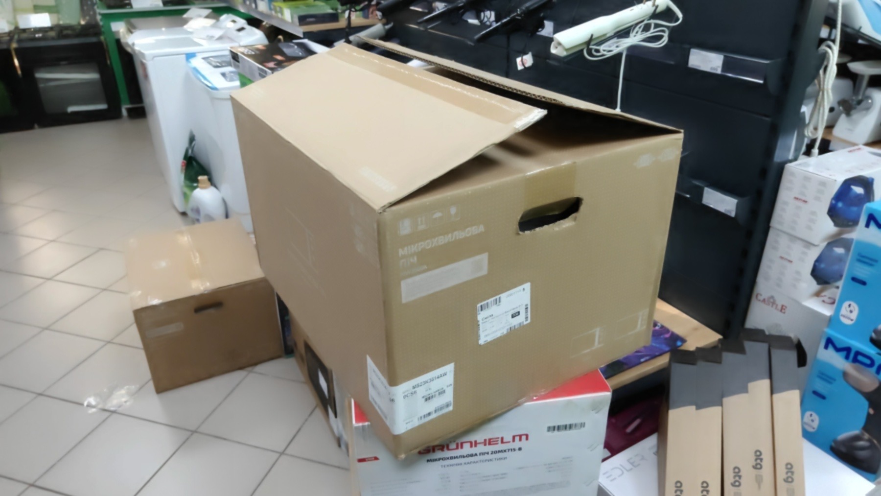 Уцінка * Мікрохвильова піч Samsung MS23K3614AW/UA фото №3