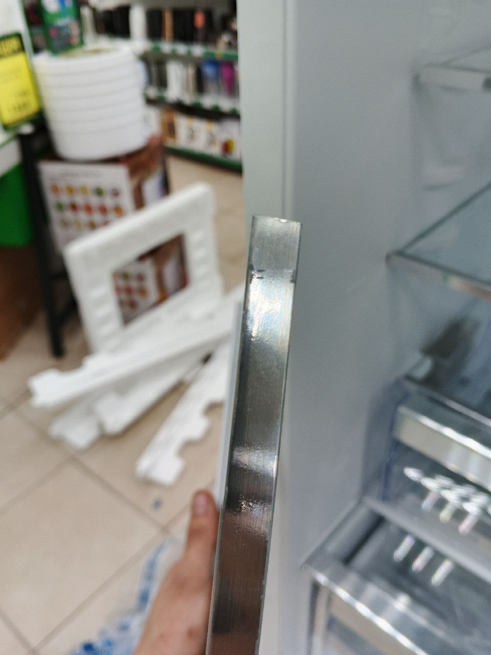 Уцінка ** Холодильник Whirlpool SP40801EU фото №6