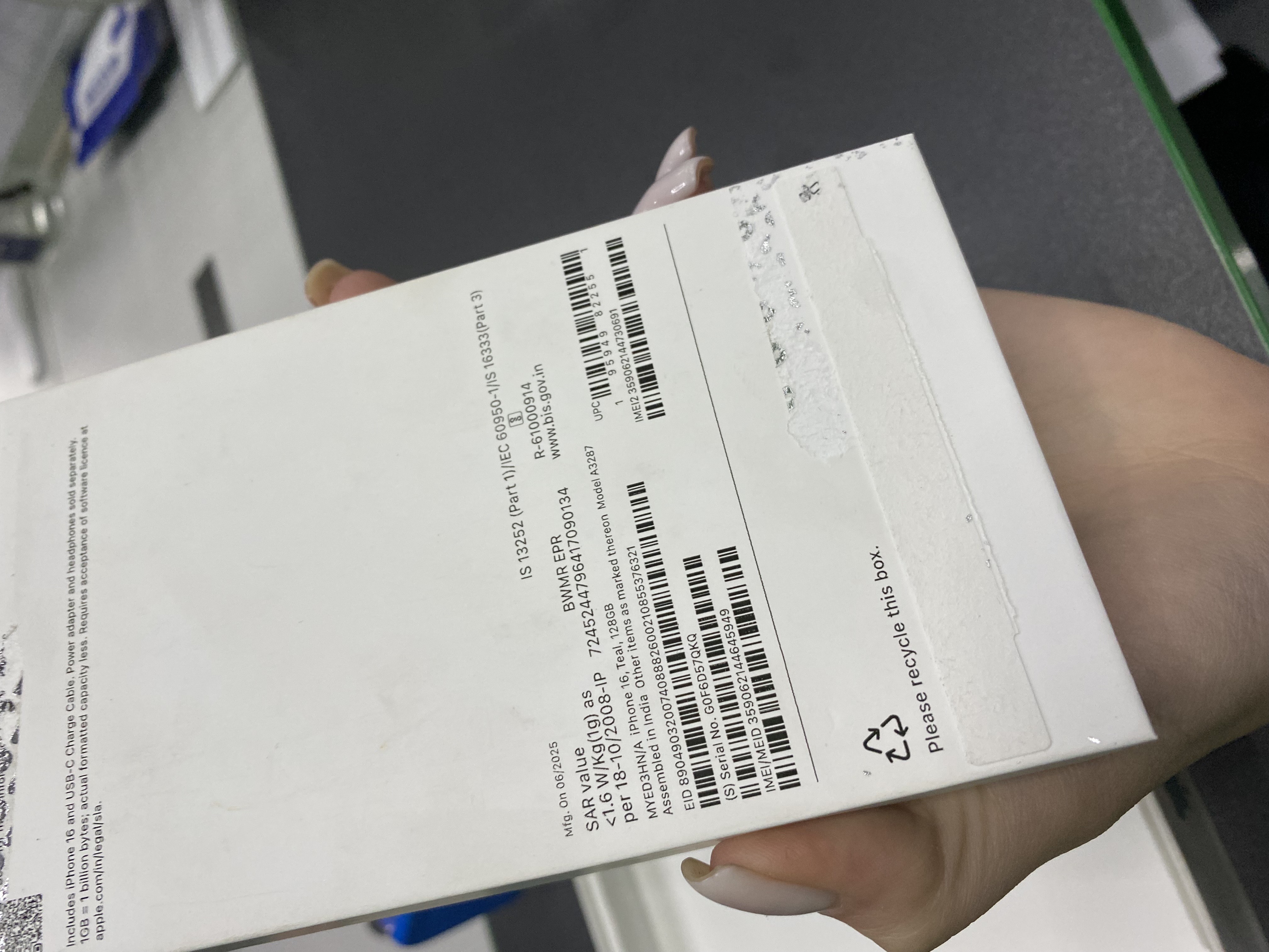 Уцінка * Смартфон Apple iPhone 16 128GB Teal (MYED3SX/A) фото №4