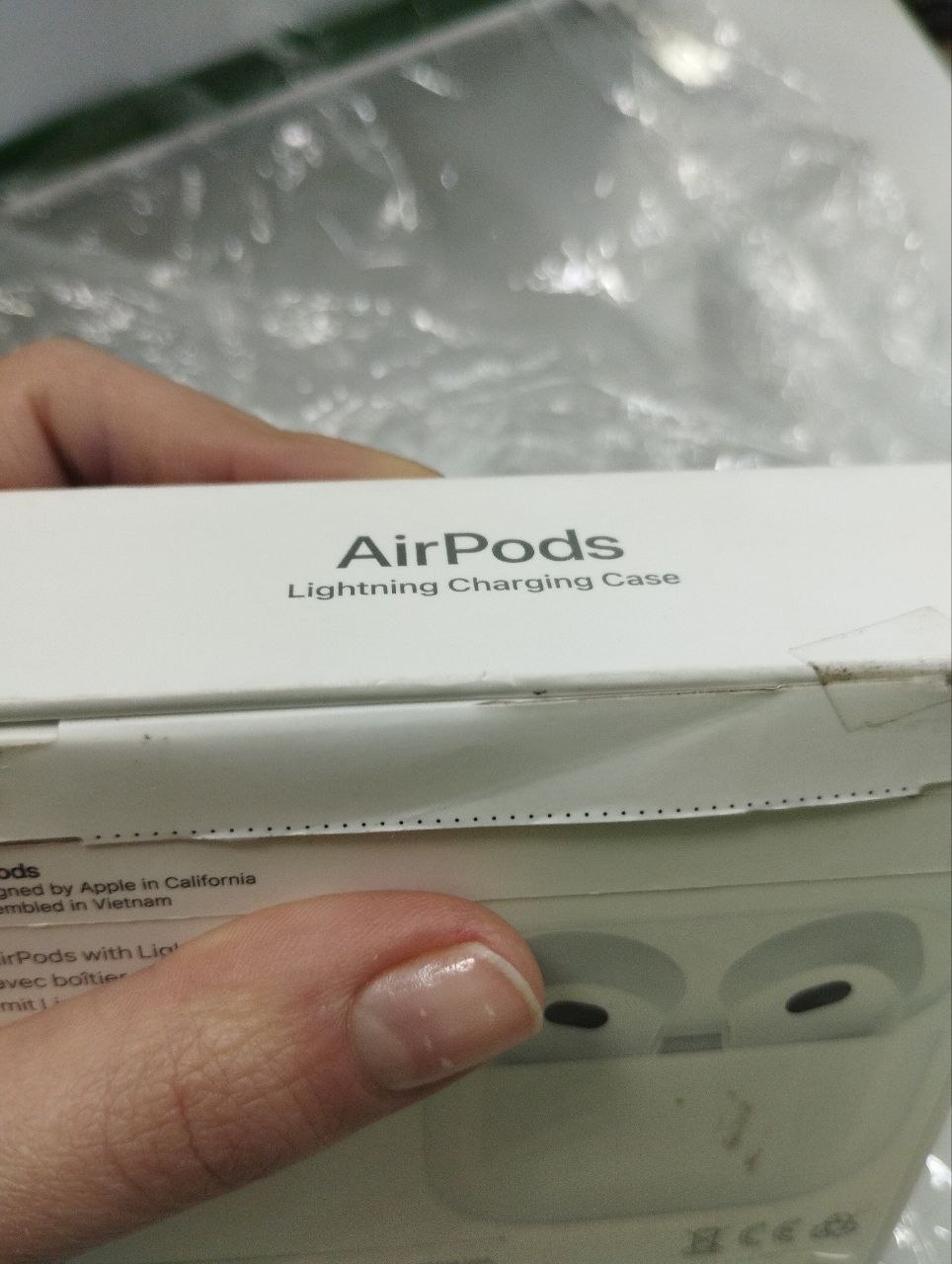 Уцінка * Наушники Apple AirPods (3rd generation) with Lightning Charging Case (MPNY3AM/A) фото №2