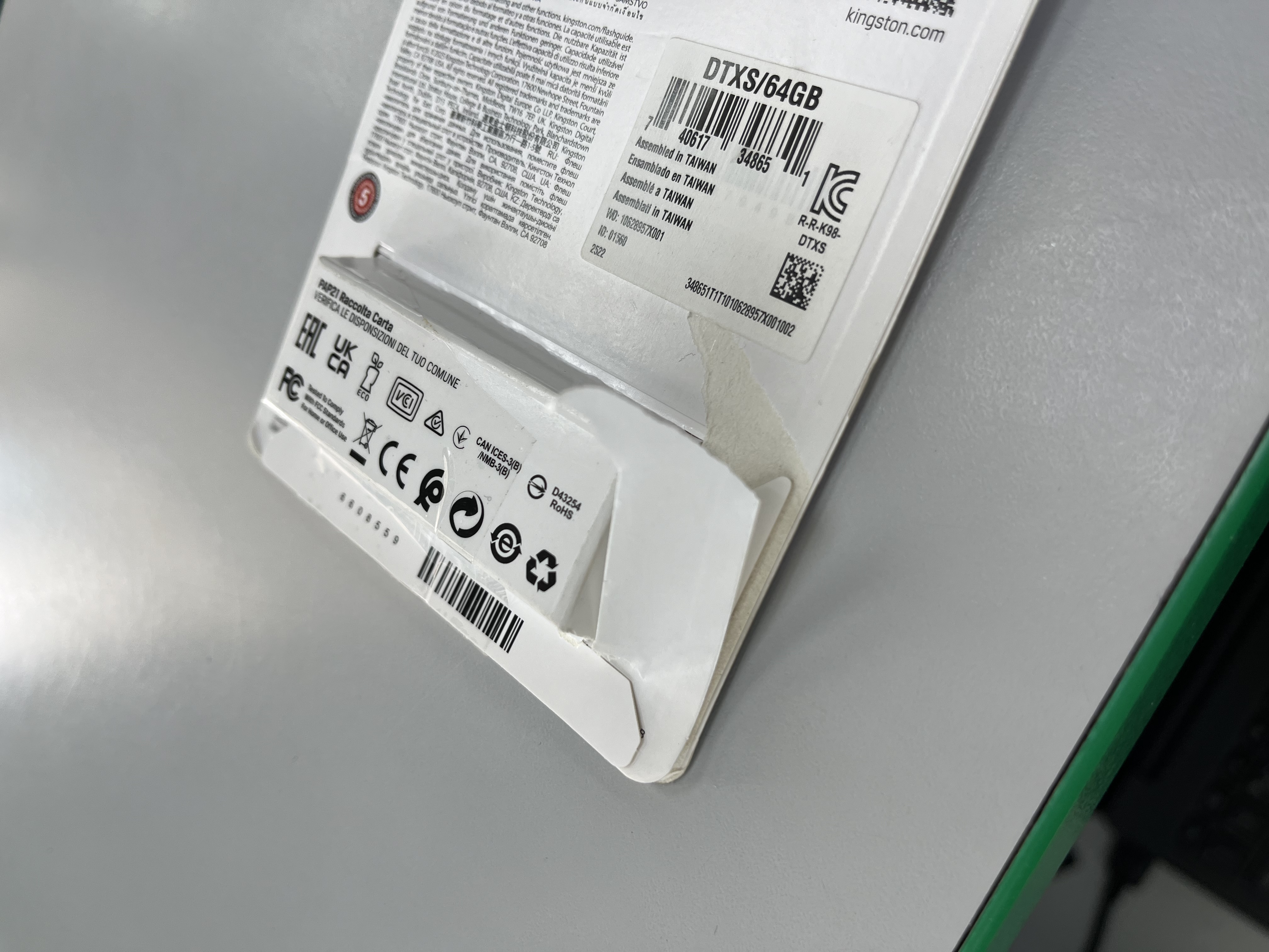 Уцінка * Флешка Kingston USB 3.2 Type-A Gen1 DT Exodia S 64GB фото №2