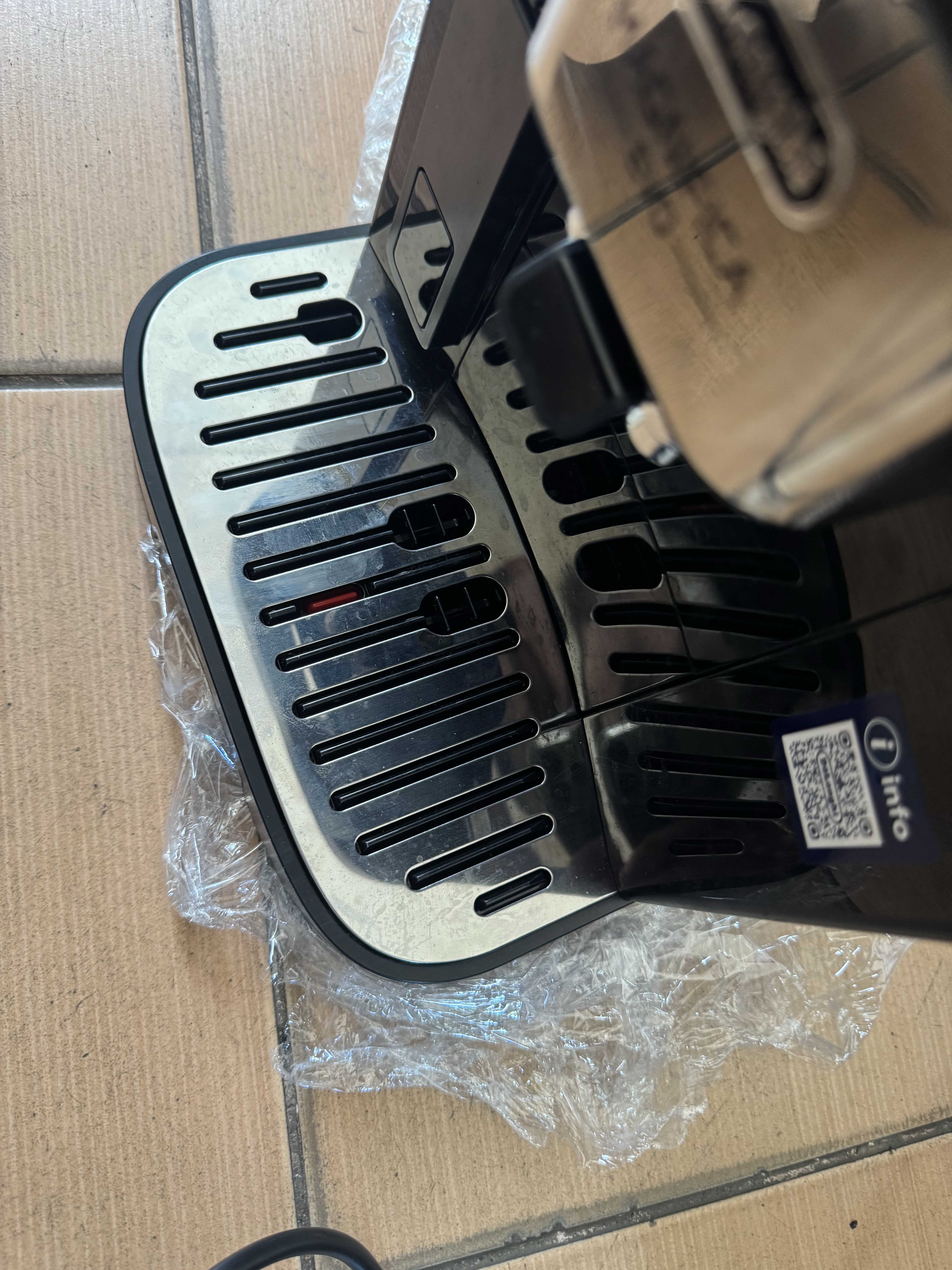 Уцінка Кавомашина Delonghi ECAM290.61.B Magnifica Evo фото №6