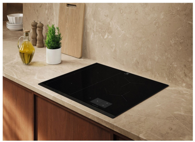 Варочная поверхность Electrolux EIS67483 фото №3