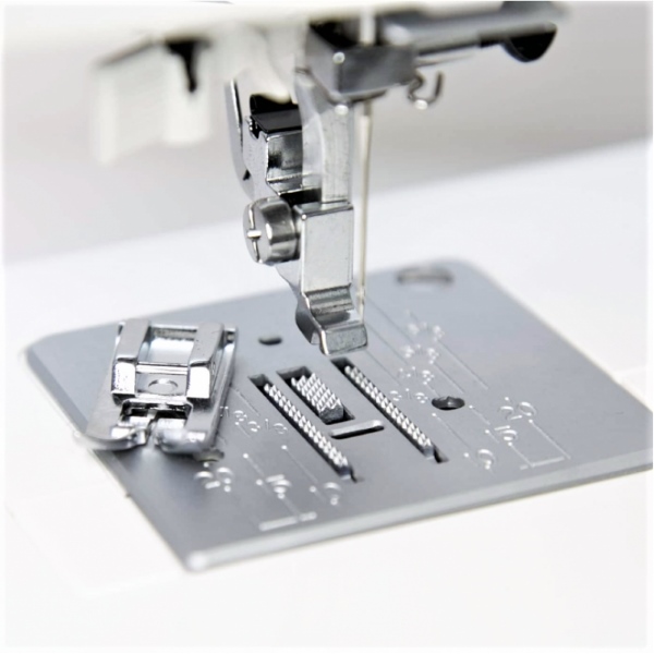 Швейна машина Janome XE 300 фото №4