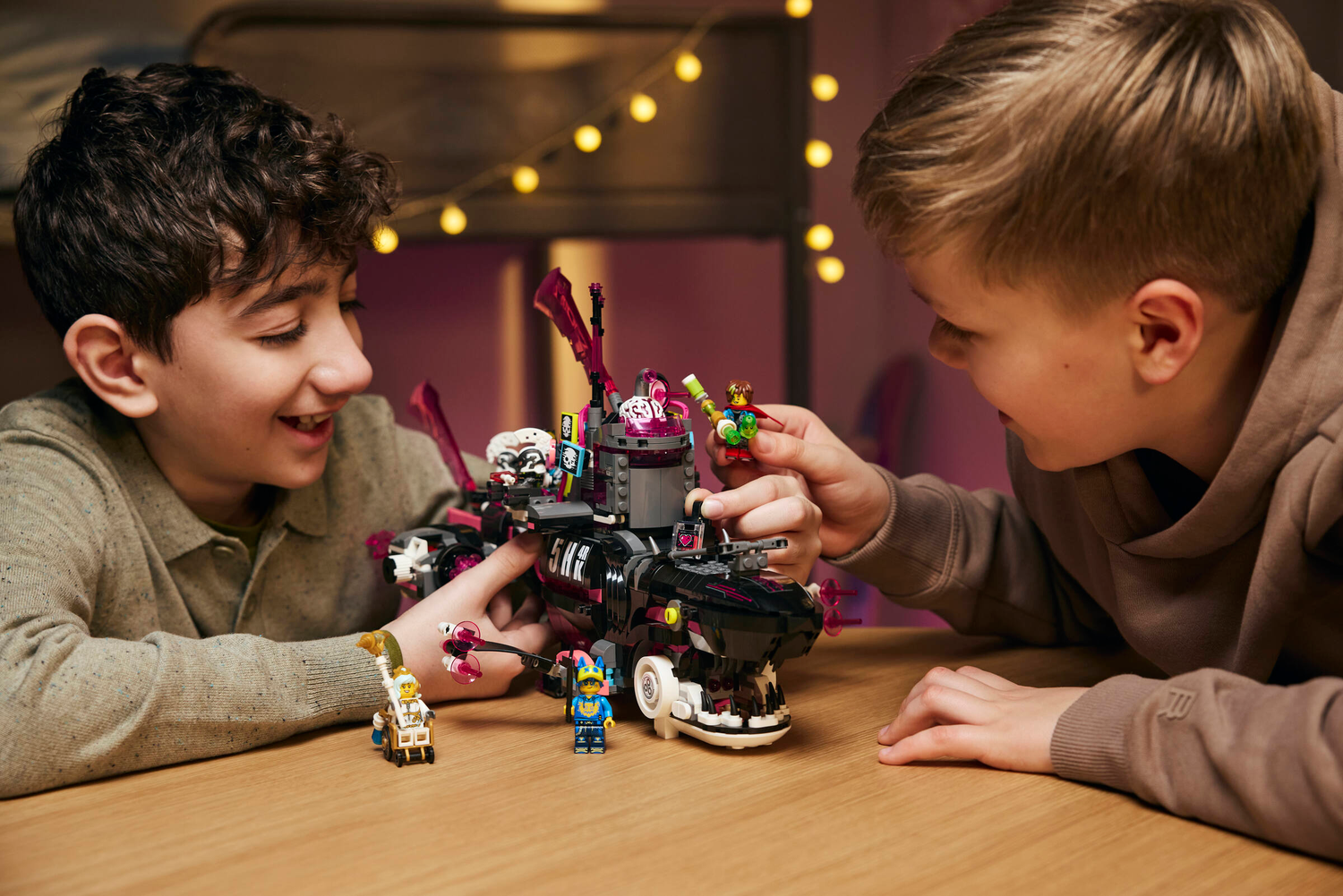 Конструктор Lego Dreamzzz Страхітливий підводний човен «Акула» фото №8