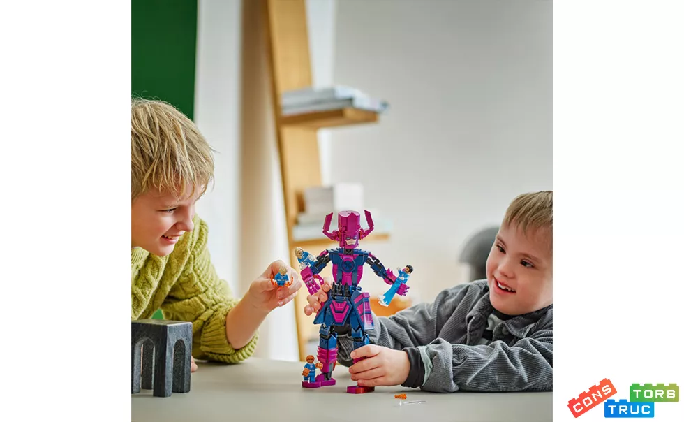 Конструктор Lego Super Heroes Фантастична четвірка проти Ґалактуса: фігурка для складання фото №3