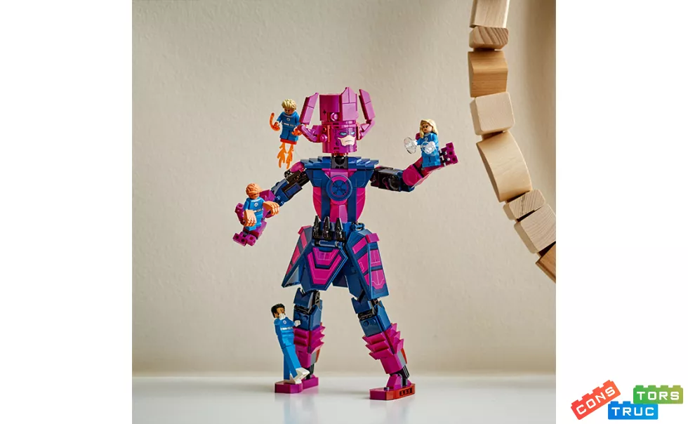 Конструктор Lego Super Heroes Фантастична четвірка проти Ґалактуса: фігурка для складання фото №4
