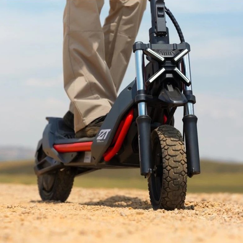 Электросамокат Segway ZT3 PRO E, чорний (AA.05.18.01.0001) фото №3