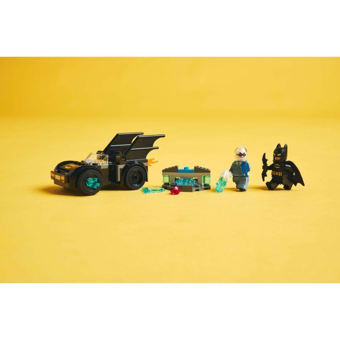 Конструктор Lego Super Heroes Бетмен і Бетмобіль проти містера Фріза фото №9