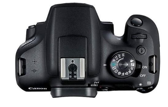 Цифрова фотокамера Canon EOS 2000D BK 18-55 DCIII (2728C007AA