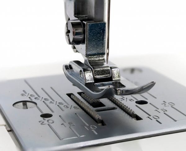 Швейна машина Janome JQ 2515 S фото №4