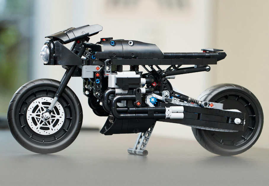 Конструктор Lego Technic БЕТМЕН: БЕТЦИКЛ фото №3