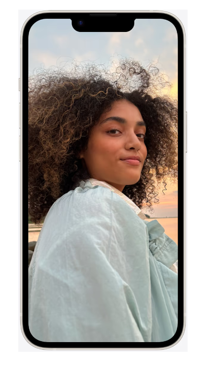 Смартфон Apple iPhone 14 128 Gb Starlight фото №2
